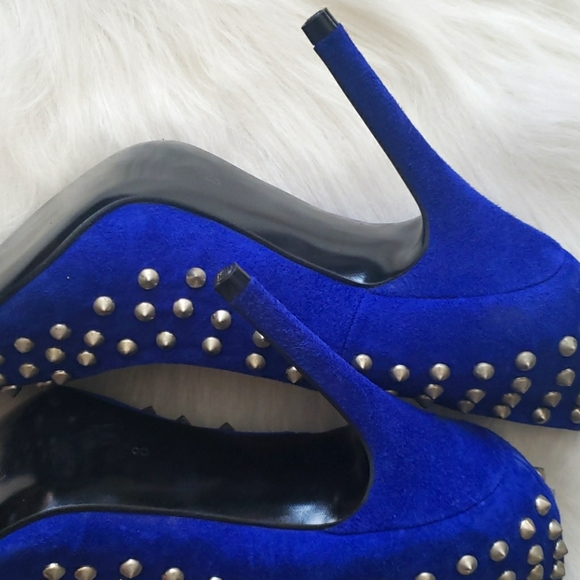 NWOT Steven Cobalt Suede Studded Pumps - Picture 4 of 6